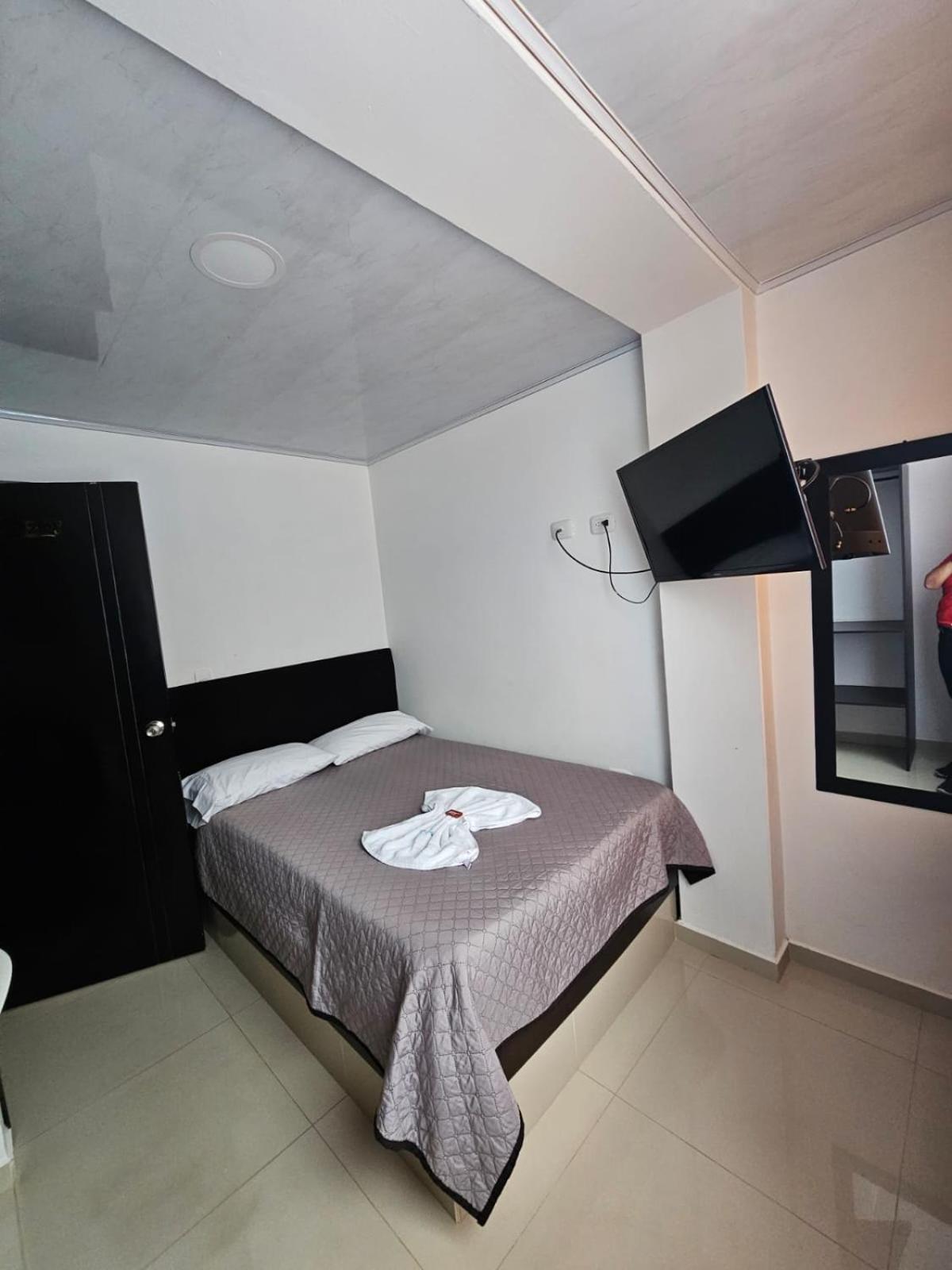 Hotel Big Ben Malaga Santander Экстерьер фото