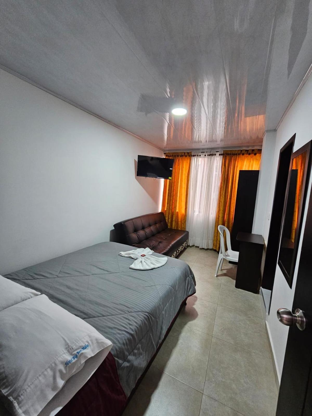Hotel Big Ben Malaga Santander Экстерьер фото