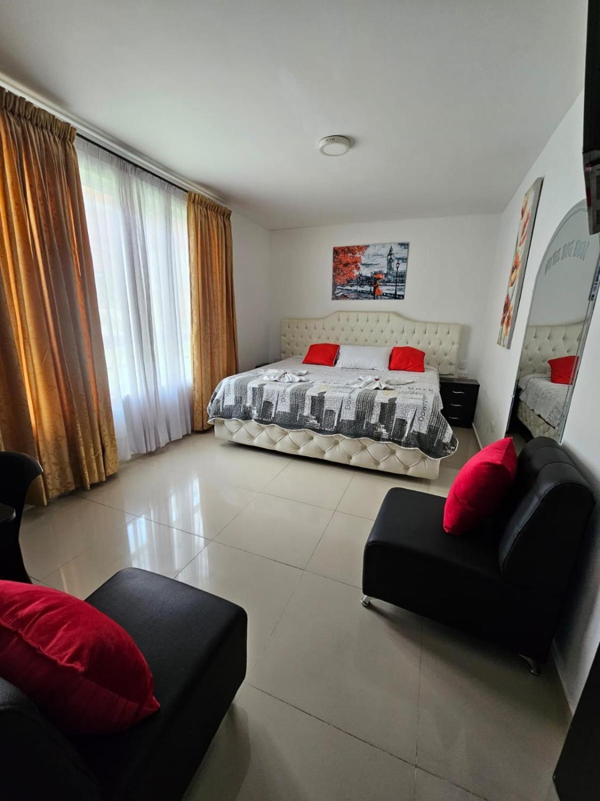 Hotel Big Ben Malaga Santander Экстерьер фото