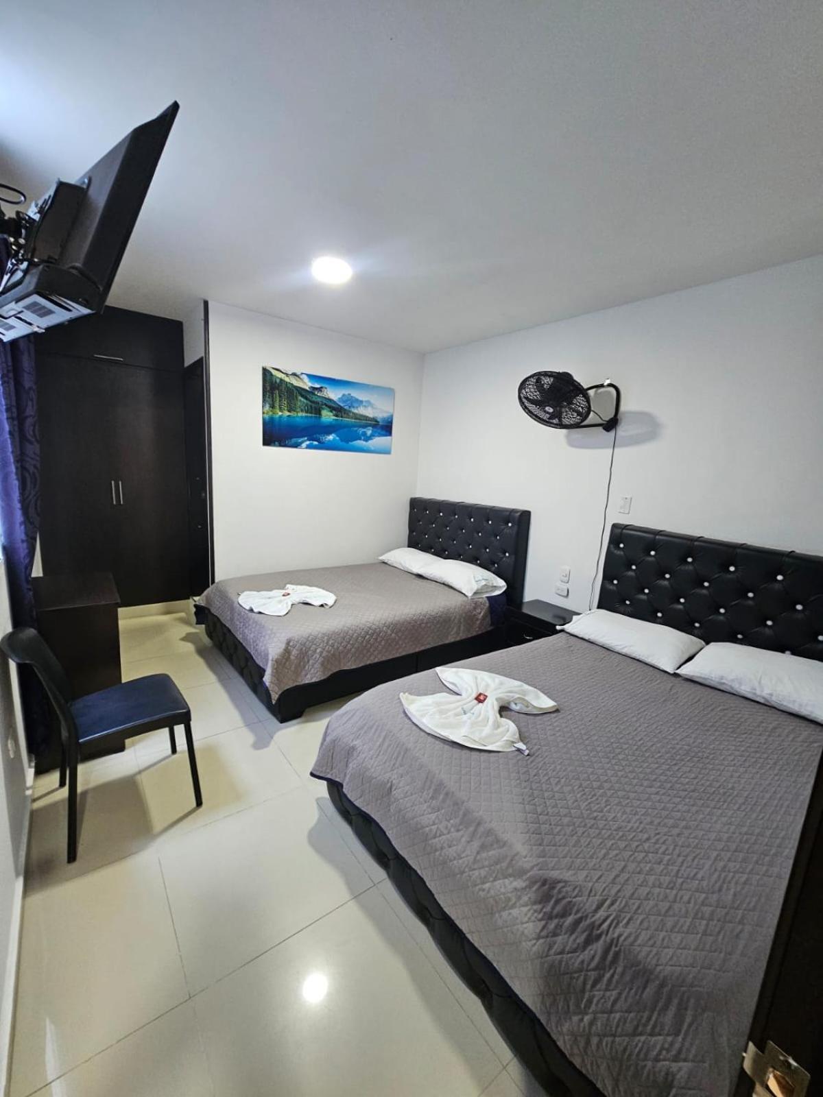 Hotel Big Ben Malaga Santander Экстерьер фото