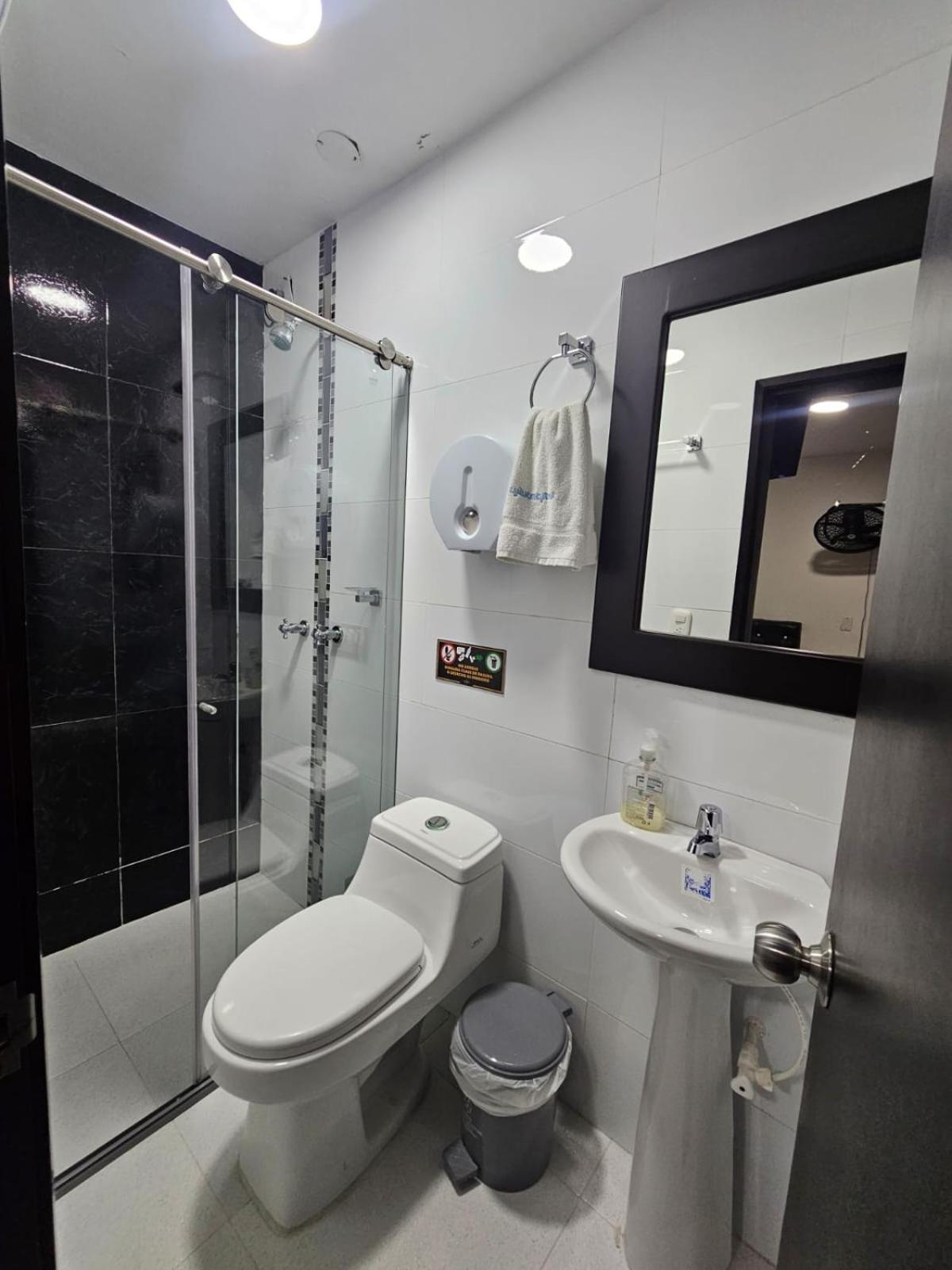 Hotel Big Ben Malaga Santander Экстерьер фото